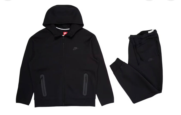 Full nike tech tracksuit